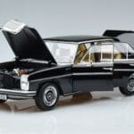 Mercedes 200 W115 Limitéiert Editioun Norev 1:18