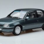 Opel Opel Kadett E GSi Blau Metallic Norev 1:18 1:18 Metal