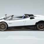 Pagani Pagani Zonda HP Barchetta Fibre de Carbone Blanc LCD 1:18 1:18 Metal