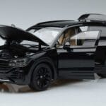 Volkswagen Volkswagen Touareg CR Schwarz FAW 1:18 1:18 Metal