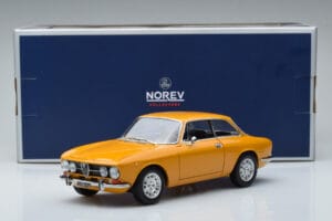 Alfa Romeo 1750 GTV Jaune Norev 1:18 187910 Métal — image 7 sur 7