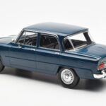 Alfa Romeo Giulia TI Bleu Pétrole Norev 1:18 - image 5 of 6