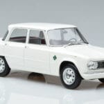 Alfa Romeo Giulia Ti Super Norev 1:18 187970 Métal - image 4 of 6