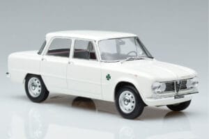 Alfa Romeo Giulia Ti Super Norev 1:18 187970 Métal — image 4 sur 6