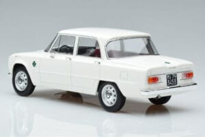 Alfa Romeo Giulia Ti Super Norev 1:18 187970 Métal — image 5 sur 6