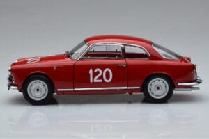 Alfa Romeo Giulietta SV #120 Mille Miglia 1956 Kyosho 1:18 08957A Métal — image 4 sur 9
