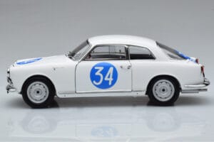 Alfa Romeo Giulietta SV #34 Targa Florio 1960 Kyosho 1:18 08957C Métal — image 4 sur 9