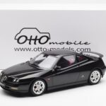 Alfa Romeo GTV V6 916 Noir Otto 1:18 - image 6 of 6