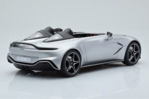Aston Martin V12 Speedster Argent GT Spirit 1:18 GT430 Résine — image 2 sur 6