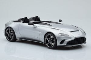 Aston Martin V12 Speedster Argent GT Spirit 1:18 GT430 Résine — image 4 sur 6
