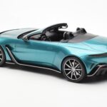 Aston Martin V12 Vantage Roadster Tayos Turquoise Vert GT Spirit 1:18 - image 5 of 6