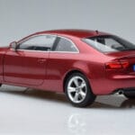 Audi A5 B8 Rouge Grenat Norev 1:18 188352 Métal - image 6 of 7