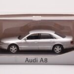 Audi A8 D2 Argent Minichamps 1:43 - image 4 of 4