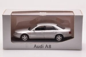 Audi A8 D2 Argent Minichamps 1:43 433013006 Métal — image 4 sur 4