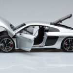 Audi R8 Performance Argent Kengfai 1:18 - image 4 of 10