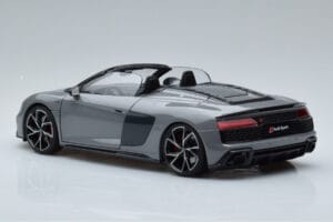 Audi R8 Spyder Performance Nardo Gris Kengfai 1:18 VAKF-0352 Métal — image 8 sur 11