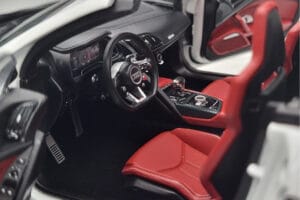 Audi R8 Spyder Performance Blanc Kengfai 1:18 VAKF-0351 Métal — image 9 sur 11