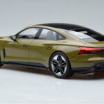 Audi RS E-Tron GT Olive Norev 1:18 - image 5 of 6