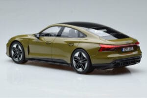 Audi RS E-Tron GT Olive Norev 1:18 188380 Métal — image 5 sur 6