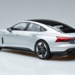 Audi RS e-tron GT Argent Norev 1:18 188381 Métal - image 5 of 6