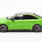 Audi RS3 8Y Berline Vert MCG 1:18 - image 3 of 6