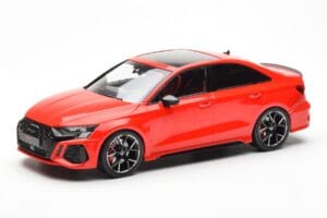 Audi RS3 8Y Berline Rouge MCG 1:18
