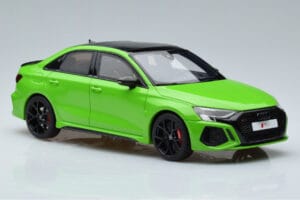 Audi RS3 8Y Berline Vert GT Spirit 1:18 GT414 Résine — image 4 sur 6