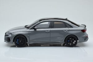 Audi RS3 8Y Berline Performance Edition Gris GT Spirit 1:18 GT885 Résine — image 3 sur 6