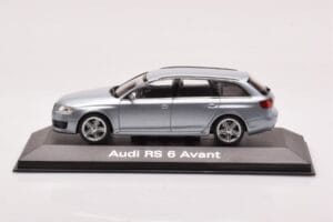 Audi RS6 C6 Monza Argent Minichamps 1:43