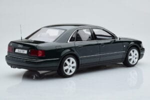 Audi S8 D2 Vert Otto 1:18 OT916 Résine — image 2 sur 6
