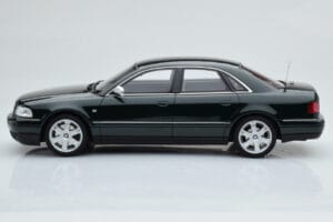 Audi S8 D2 Vert Otto 1:18 OT916 Résine — image 3 sur 6