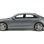 Audi S8 D5 Gris GT Spirit 1:18 - image 3 of 5