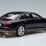 Audi S8 D5 Mythos Noir Asia Edition GT Spirit 1:18 CLDC019 Résine - image 2 of 6