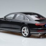 Audi S8 D5 Mythos Noir Asia Edition GT Spirit 1:18 CLDC019 Résine - image 5 of 6