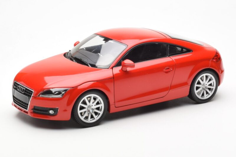 Audi TT 8J Rouge Métallique Minichamps 1:18