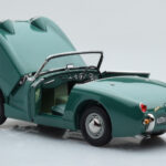 Austin-Healey Sprite Vert Kyosho 1:18 - image 3 of 8