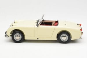Austin-Healey Sprite Mk I Open Old English Blanc Kyosho 1:18 08953EW Métal — image 4 sur 8