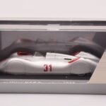 Auto Union Stromlinie #31 AVUS 1937 Argent Minichamps 1:43 - image 4 of 4