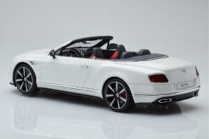 Bentley Continental GTC V8 S Blanc GT Spirit 1:18 ZM046 Résine — image 5 sur 6