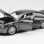 Bentley Flying Spur W12 Granite Gris Kyosho 1:18 - image 2 of 8