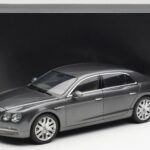 Bentley Flying Spur W12 Granite Gris Kyosho 1:18 - image 8 of 8