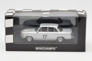BMW 2000 Ti #17 J. Ickx / C. van Ophem Winners 24 Hours of Spa 1966 Minichamps 1:43 400662517 Métal — image 4 sur 4