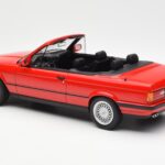 BMW 318i E30 Cabriolet Rouge Norev 1:18 - image 5 of 6