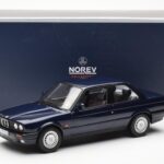 BMW 325i E30 Bleu Métallique Norev 1:18 - image 6 of 6