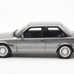BMW 325i E30 Gris Metallic Otto 1:18 - image 3 of 6