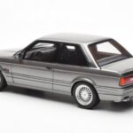 BMW 325i E30 Gris Metallic Otto 1:18 - image 5 of 6