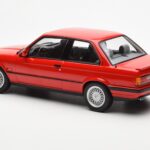 BMW 325i E30 Rouge Norev 1:18 - image 5 of 6