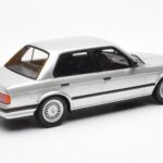 BMW 325i E30 Argent Otto 1:18 - image 2 of 6