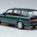 BMW 325i E30 Touring Vert Métallisé Norev 1:18 183219 Métal - image 5 of 6