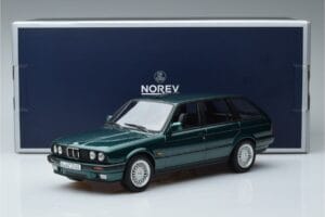 BMW 325i E30 Touring Vert Métallisé Norev 1:18 183219 Métal — image 6 sur 6
